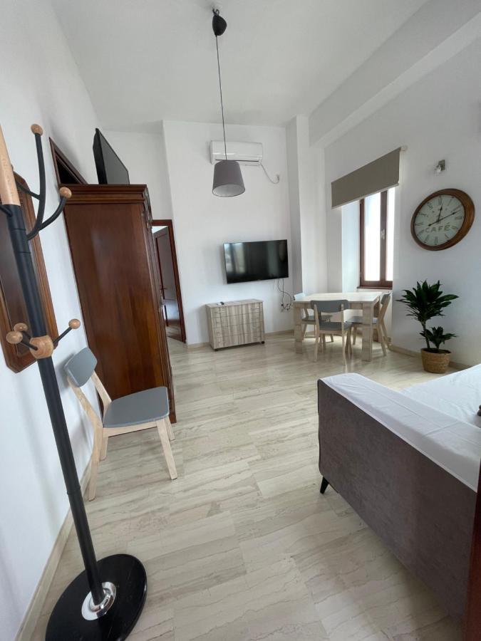 Aphaias Apartment